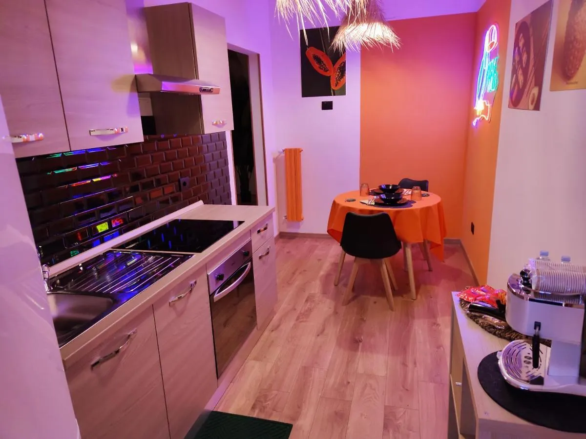 Suite Maison Tropical - Luxury Apartment In Central Downtown - Station 巴里
