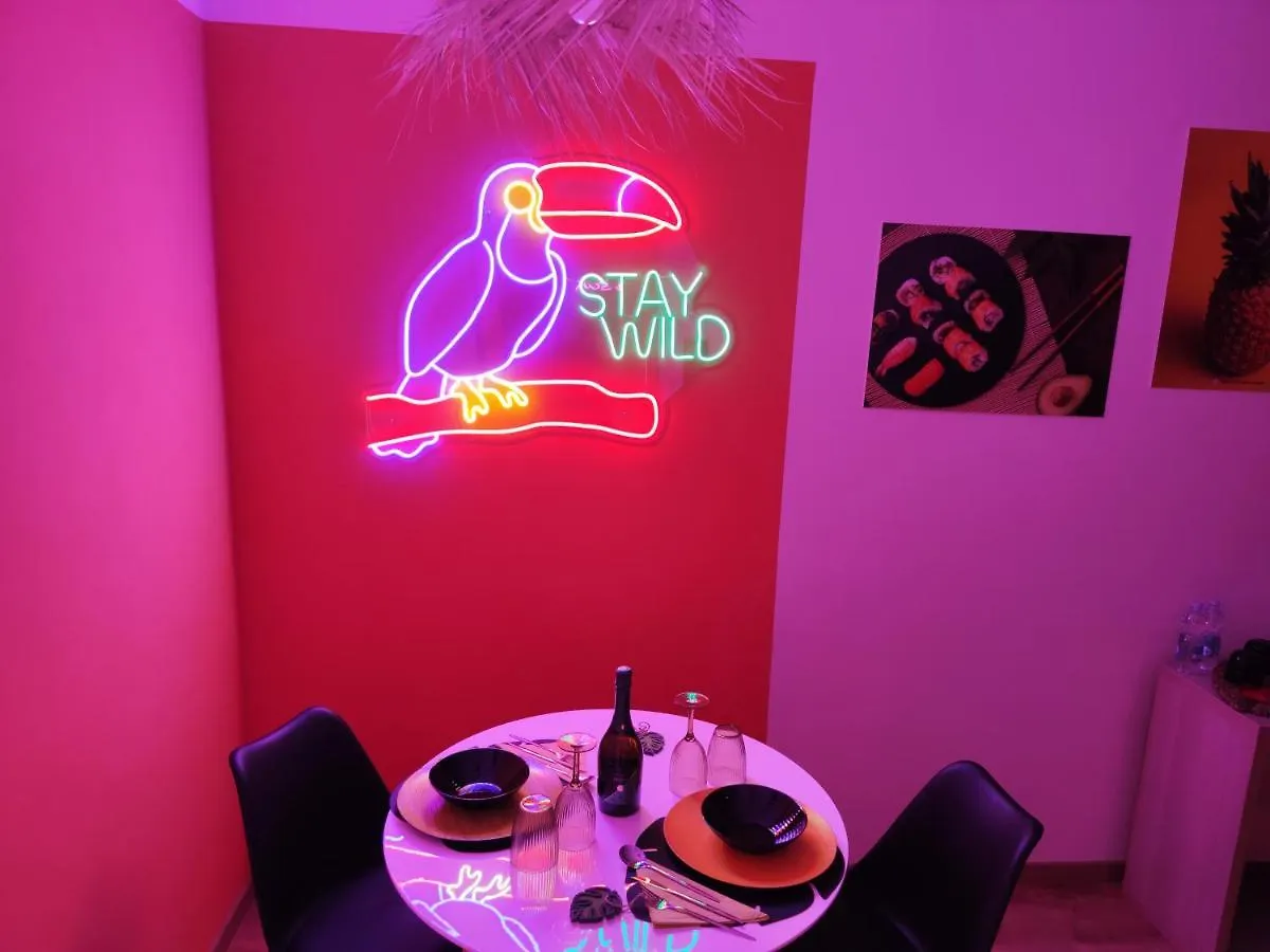 Suite Maison Tropical - Luxury Apartment In Bari Italy